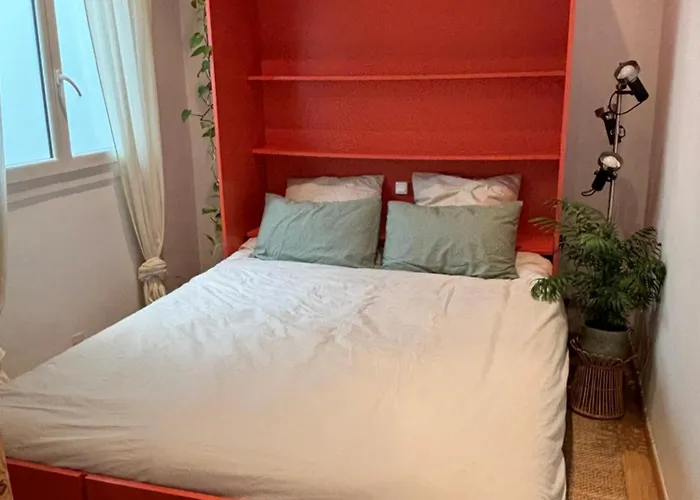 Room In Apartment In Palais Longchamp, Marseille
